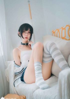 一边吃奶一边添p好爽高清视频_超清手机免费观看完整
